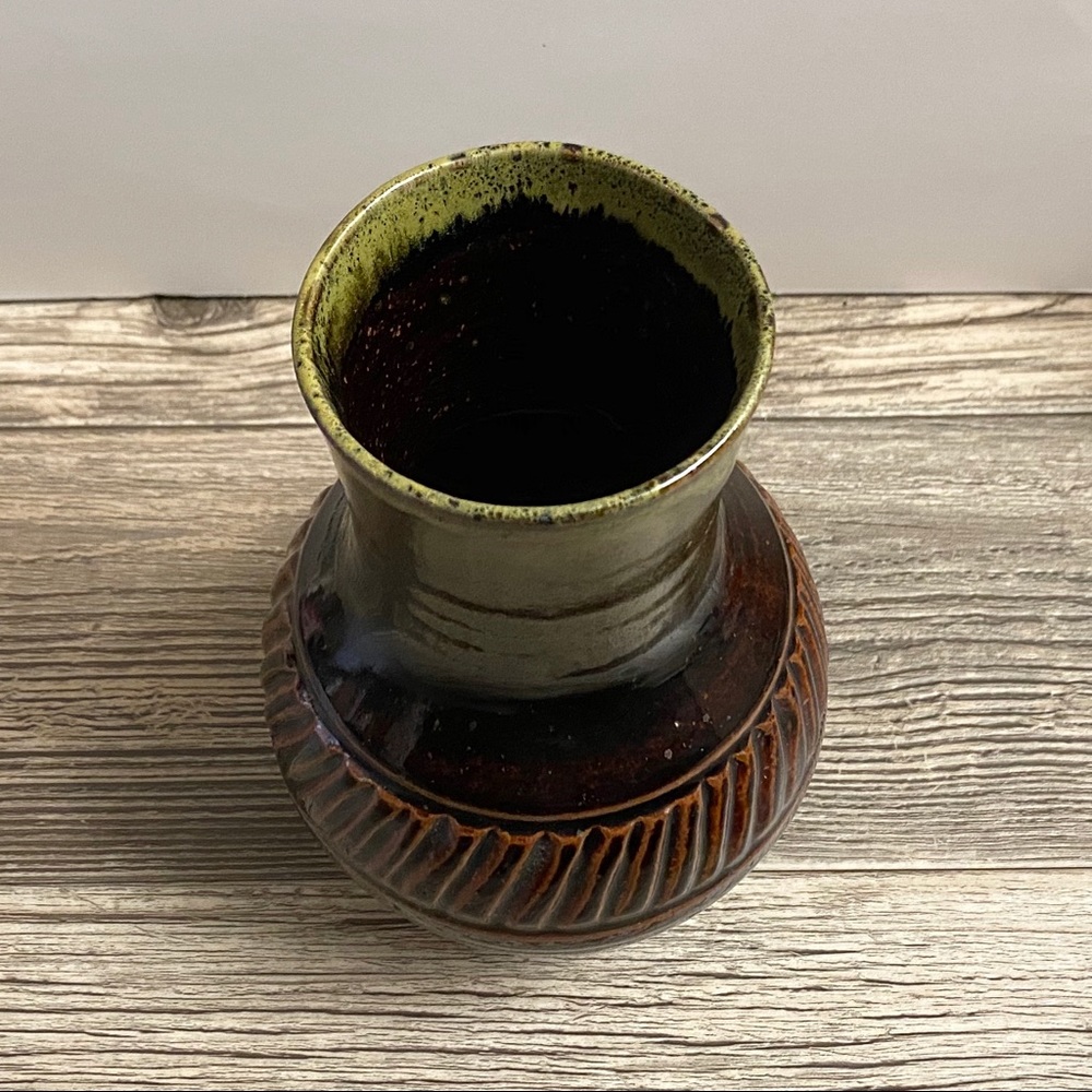 Glazed pottery vase in brown and mossy green - Picture 6 of 15